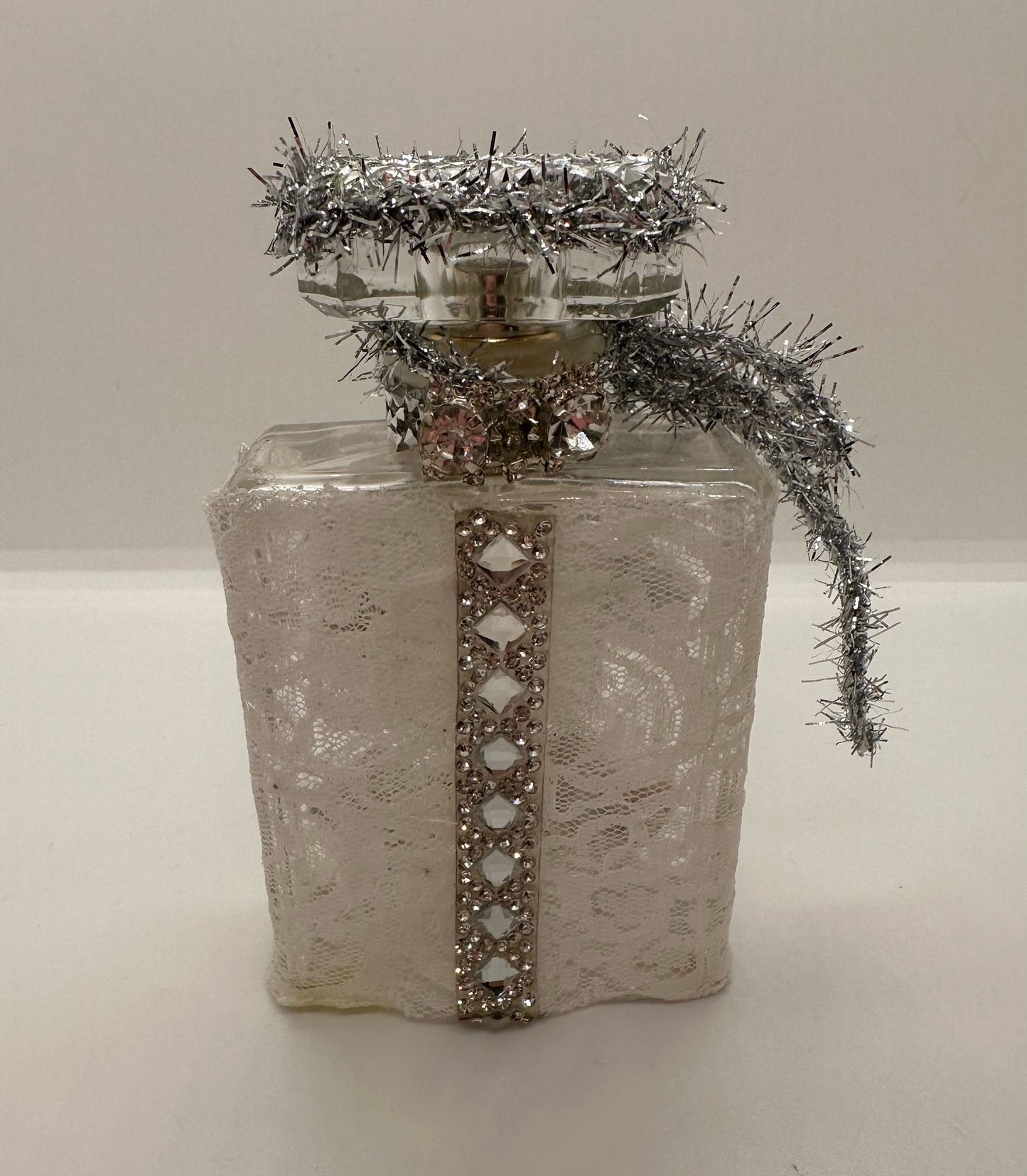 Lace Pearl Decor Bottle